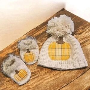 Little Me Baby Pumpkin Autumn Hat Booties 0-6 months Fall Thanksgiving Photo Op